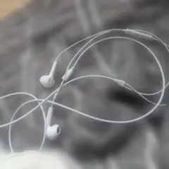 スマホ イヤホン 有線