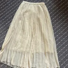 アイボリー プリーツロングスカート　S