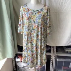 花柄 半袖 ひざ丈ワンピース☆新品☆F３