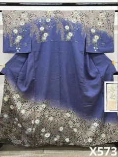 訪問着 銀彩 花籠 紋意匠 正絹 躾糸付き X587 辻ヶ花 訪問着 銀通し 金彩 紋意匠 正絹 躾糸付き A098 - メルカリ