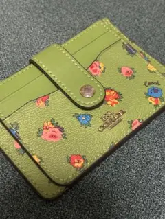 COACH 二つ折り財布 グリーン 花柄 - メルカリ