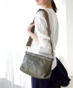 【新品】ルベルニ キルティングクラッチ ショルダーバッグ