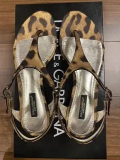 DOLCE & GABBANA レオパード柄トングサンダル　36サイズのサムネイル