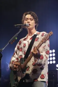 ZAZENBOYS アロハシャツ カシオマン azuma 吉兼聡 - メルカリ