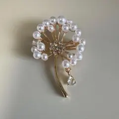 【新品未使用】パール ブローチ お花 卒業式 入学式 アクセサリー 結婚式