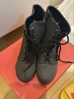 厚底編み上げブーツ　グレー