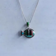 【J429】ズニ族　お魚　フィッシュ　インレイ　ペンダントトップのサムネイル