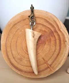 【お買い得】エゾ鹿の角 キーホルダー ストラップ ハンドメイド