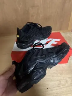 Item thumbnail for item e33d5a4b-9573-4507-80a3-e6637a9c1579