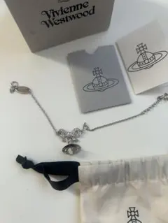 日本未発売Vivienne Westwoodシルバーリボンブレスレット