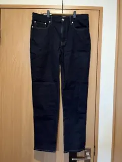 GU ダークブルー ストレートジーンズ