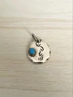 シルバー925 ペンダントヘッド　ネックレス　ターコイズ　ベアクロー