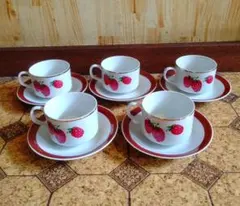 お値下げ！レトロ柄　いちご柄のカップ・ソーサー 5個セット