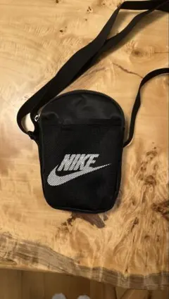 NIKE メッシュショルダーバッグ ブラック