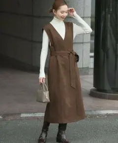 最終値下げ　Vネックストレートワンピース アーバンリサーチロッソ　スウェード調