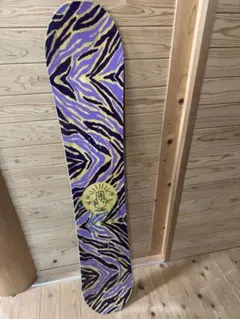 BATALEON バタレオン　PUSH UP 143 スノーボードのサムネイル
