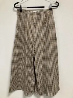 GU ワイドパンツ