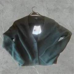 未使用タグ付き☆ダークグリーン Vネック ニットカーディガン