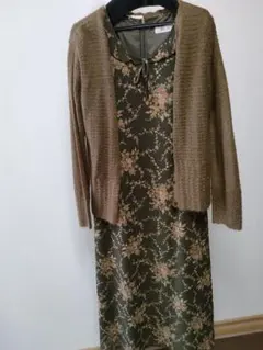 ANNE LOUP 花柄ロングワンピースとカーディガンセット