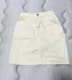 ハニーズ　Honeys Ｃ•O•Ｌ•Ｚ•Ａ　台形スカート　アイボリー