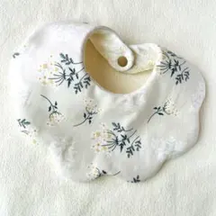 【No.3】ハンドメイドもくもくスタイ　lace flower