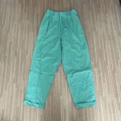レディース　ミントグリーン　パンツ