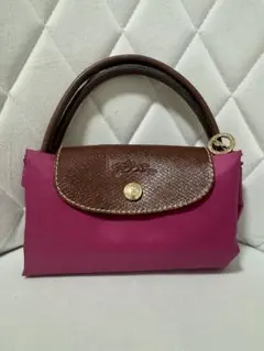 Item thumbnail for item 9143e71e-4abd-40b7-aeca-ad08d0c6668e