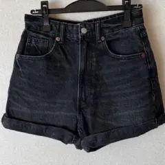 ZARA ダークグレー デニムショートパンツ
