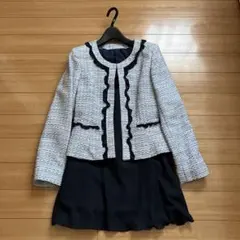 フリル付きツイードジャケットとスカートセット