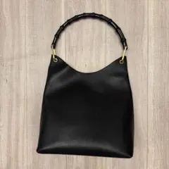 GUCCIショルダーバッグ ブラック MW08624 - メルカリ