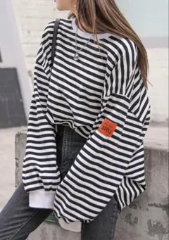 DAZY ストライプ文字パッチ ドロップショルダー ボーダー 長袖 Tシャツのサムネイル