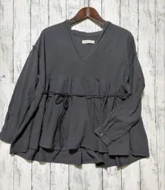 2026年最新】suzuki takayuki ブラウスの人気アイテム - メルカリ