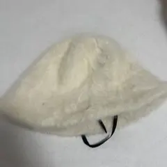 ホワイトファーバケットハット