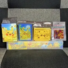 ポケモンカード 周辺グッズセット ピカチュウ大集合 プレイマット おまけ付き！
