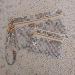 ハンドメイド　リバティ　Wファスナーポーチ２点セット