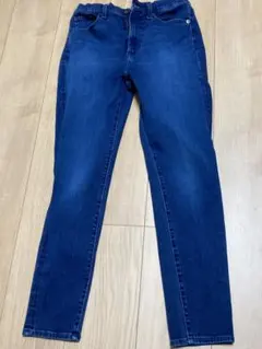 UNIQLO スキニーデニム ハイライズ