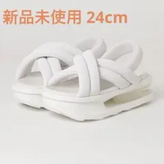 NIKE エアマックス アイラサンダル ホワイトのサムネイル