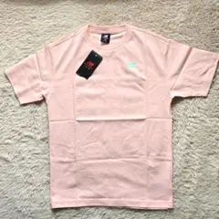 【新品タグ付】ニューバランス Tシャツ S ピンク デザインおしゃれ 通気性◎のサムネイル