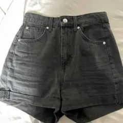 ブラックハイウエストデニムショートパンツ