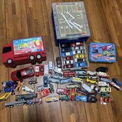 【SALE】トミカ　ミニカーセット パーキングケース付き