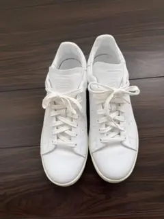 ホワイトマウンテニアリング×アディダス オリジナルス スタンスミス