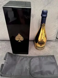 新品未開封 アルマンド ブリニャック 酒 ゴールド 750ml 専用袋付き