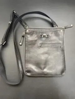 DOUBLES ブラックレザー ショルダーバッグ
