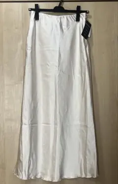 【訳あり】未使用 B.C STOCK サテンマーメイドロングスカート