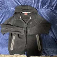 NIKEテックフリース　M