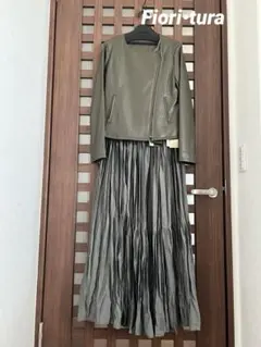 新品！超お得！ライダースジャケットと切り替えプリーツスカートの2着セット⭐︎