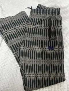美品 needles トラックパンツ 総柄 グリーン ダマスク - メルカリ