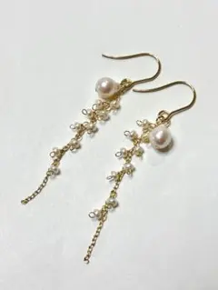 ☆淡水パールの揺れるピアス(サージカルステンレスフック）
