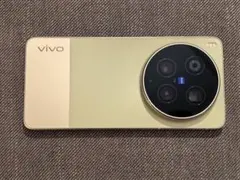 Vivo X300 Ultra グリーン 256GB China版【極美品】のサムネイル