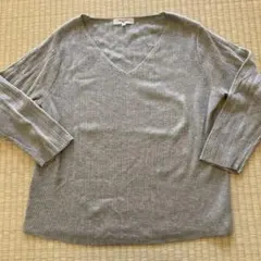 NATURAL BEAUTY BASIC グレー Vネック セーター S
